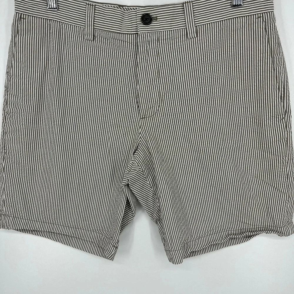 Banana Republic Aiden Short Mens 31 Brown White Striped Seersucker Cotton Slim